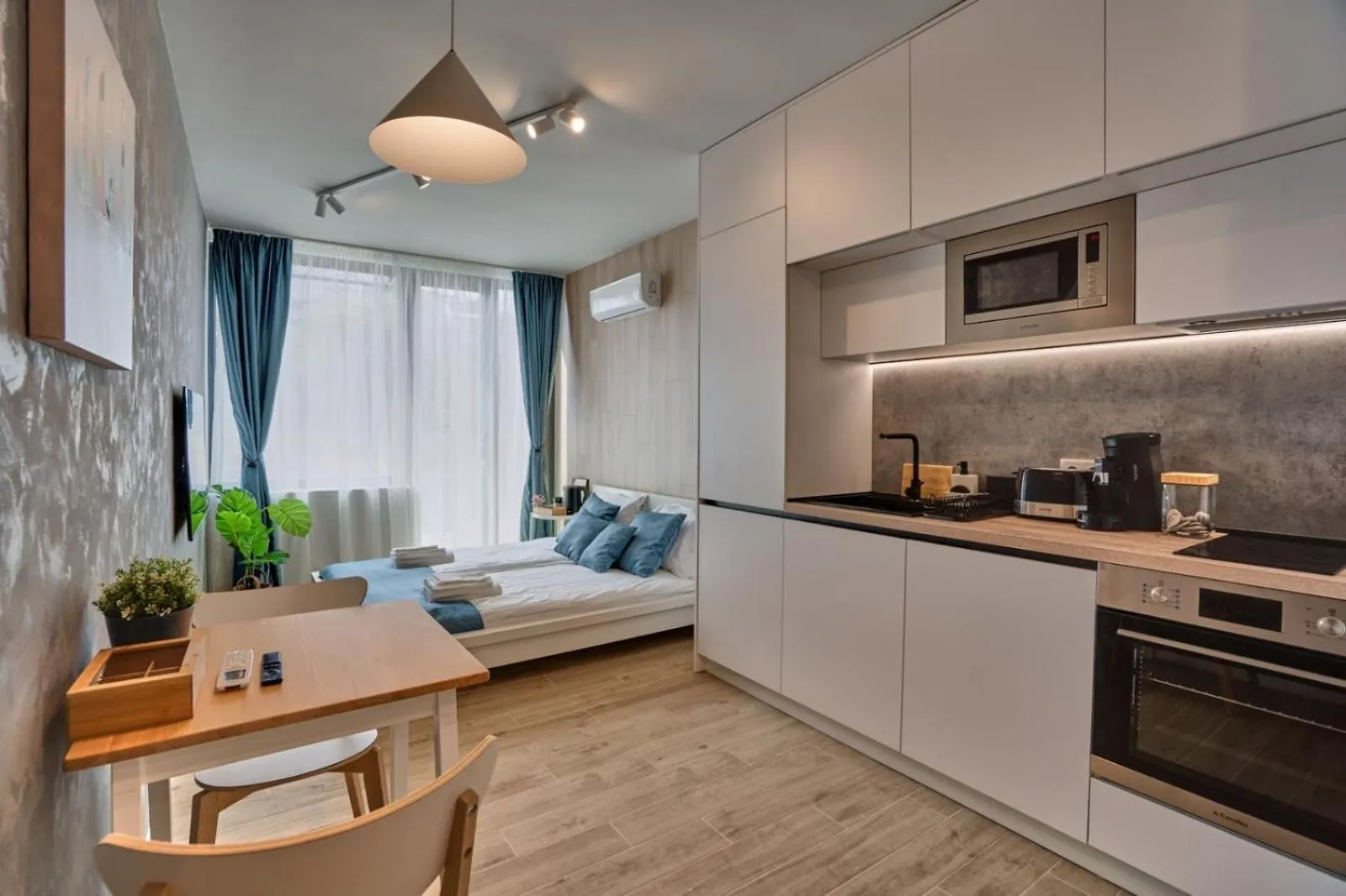 Apartment Toronto Cozy Studio Near Unss And Nsa W Fast Wifi Sofia