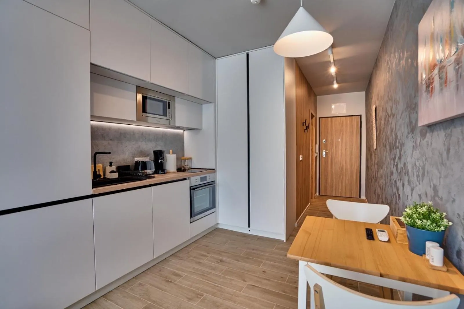Apartment Toronto Cozy Studio Near Unss And Nsa W Fast Wifi Sofia Bulgaria