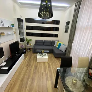 Cozy In Downtown - Tsar Samuil Street Apartamento